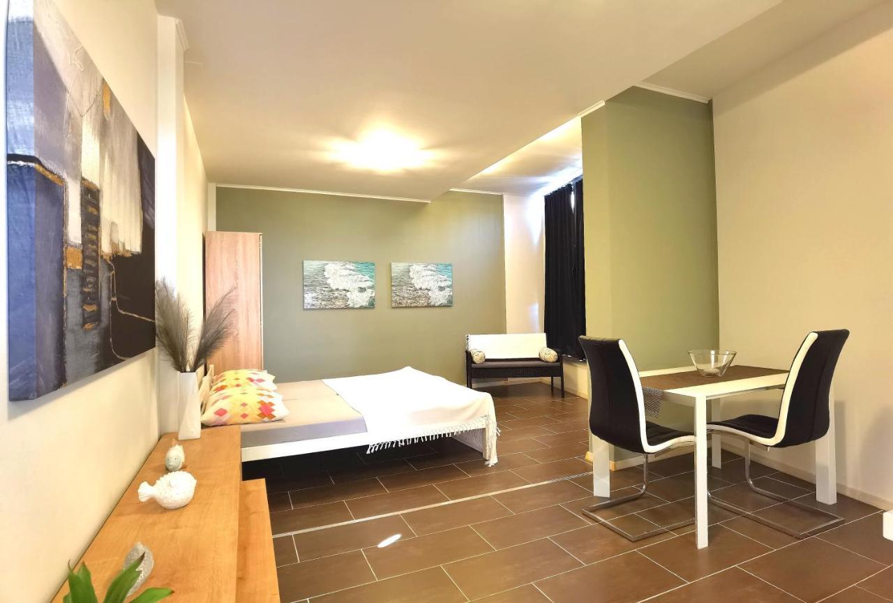 Apartments Ella ชิเบนิก ภายนอก รูปภาพ