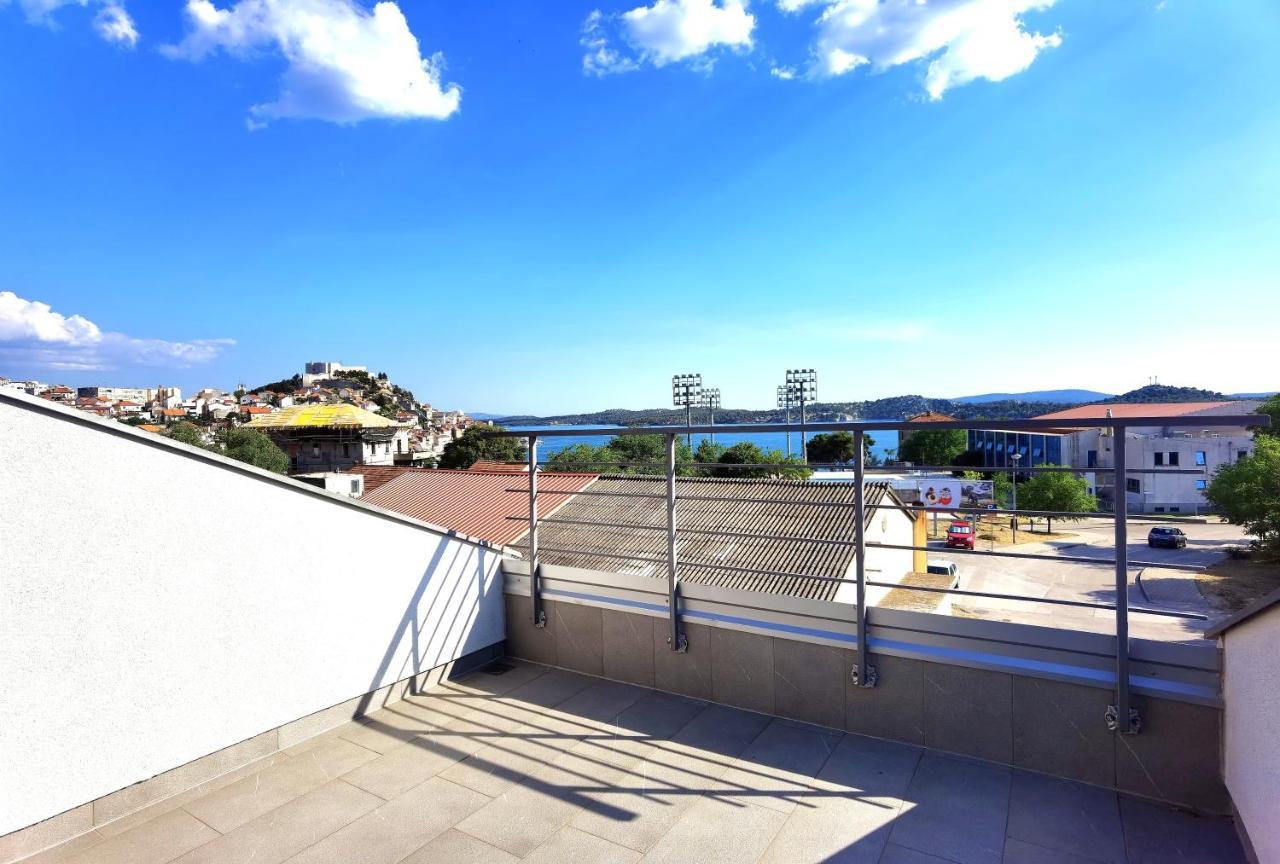 Apartments Ella ชิเบนิก ภายนอก รูปภาพ