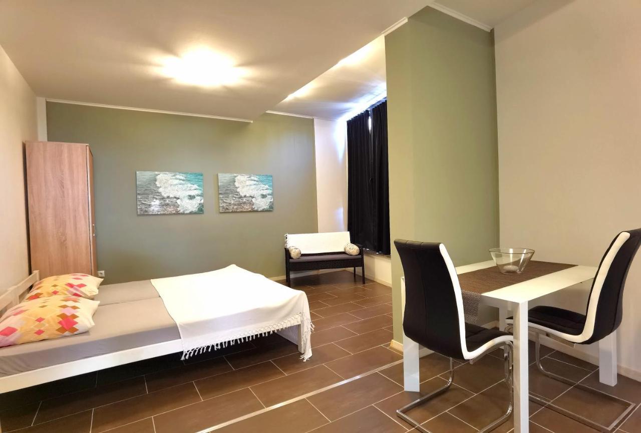 Apartments Ella ชิเบนิก ภายนอก รูปภาพ
